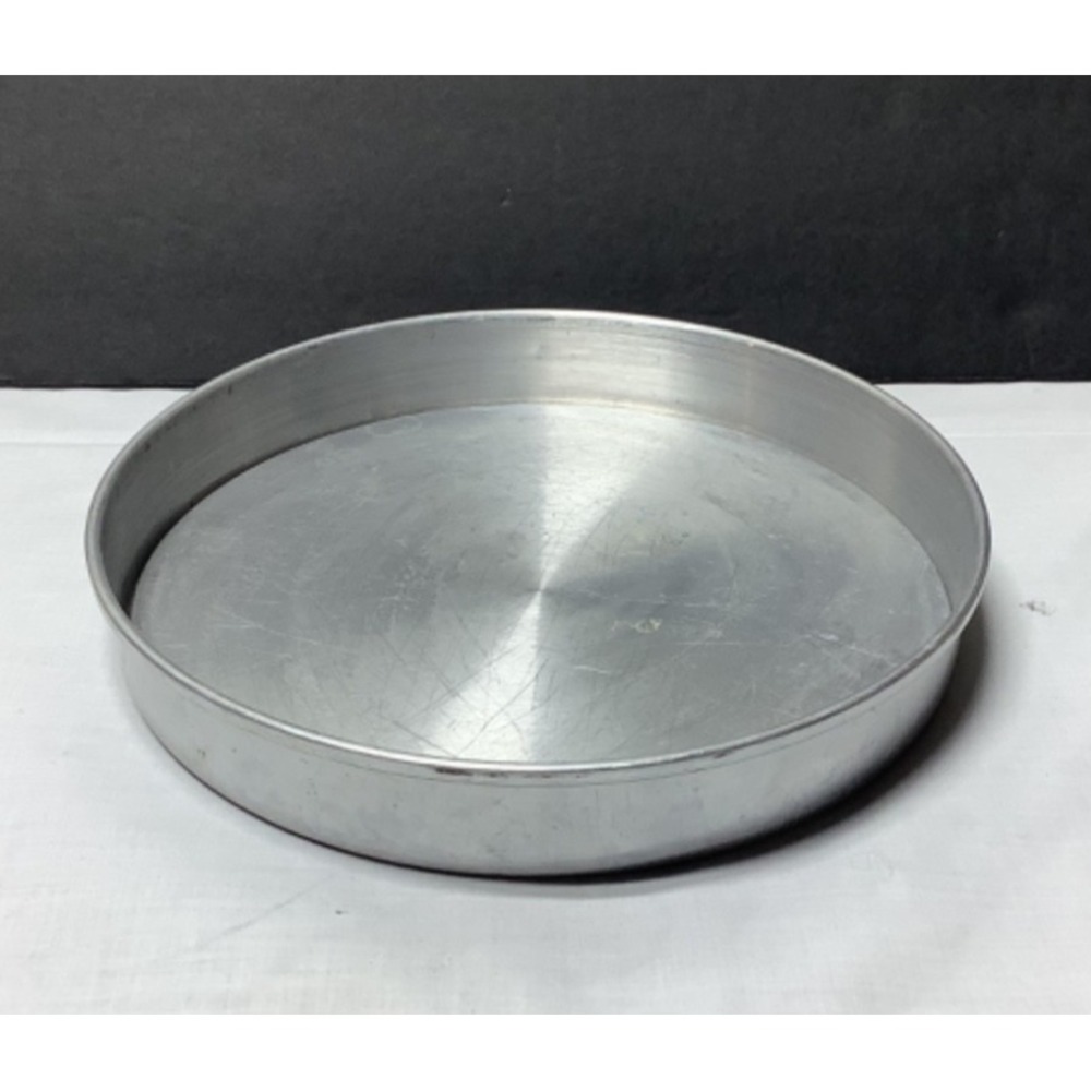 Vintage Priscilla Ware 9.5 Round Cake Pan Aluminum Push-up Bottom